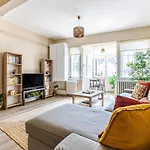 Spacious And Stylish Flat Near Taksim In Sisli